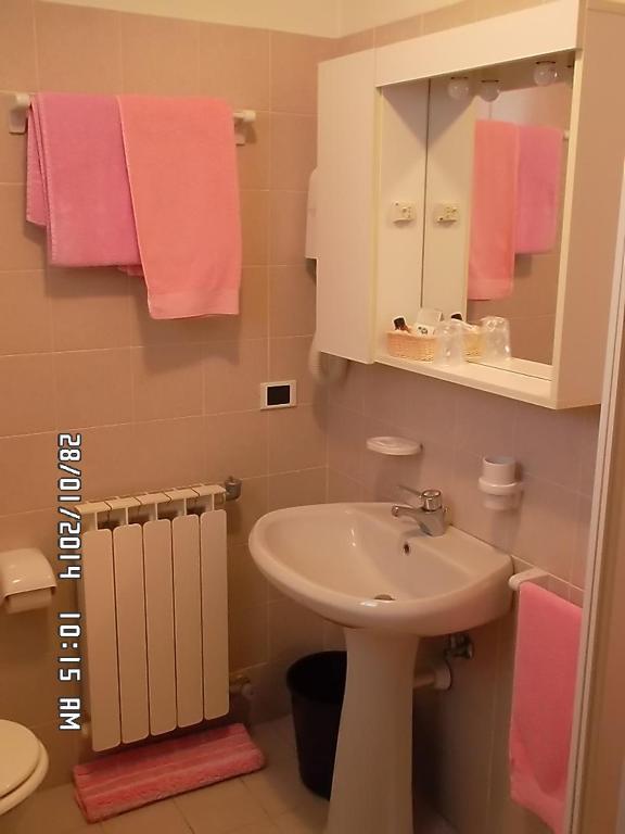 Hotel Residence La Rosa Castione della Presolana Phòng bức ảnh